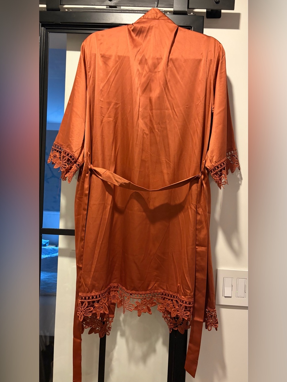 Azazie Getting Ready Satin Robe - Picture 2 of 2